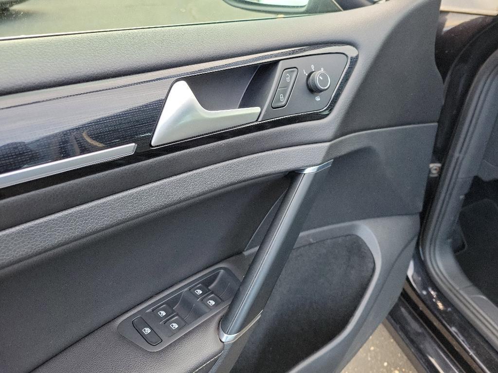 used 2018 Volkswagen Golf SportWagen car, priced at $14,495