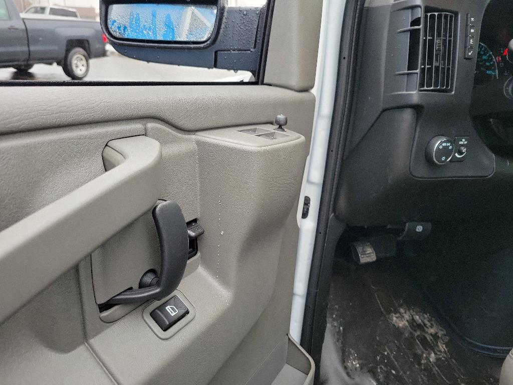 new 2025 Chevrolet Express 3500 car, priced at $47,166