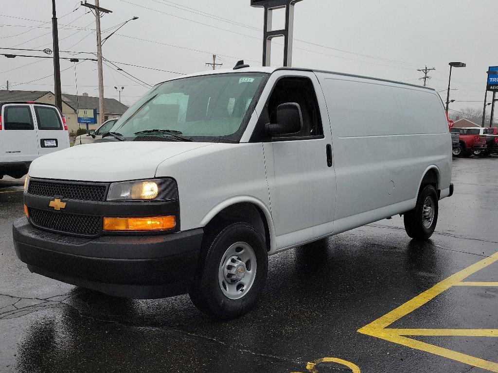 new 2025 Chevrolet Express 3500 car, priced at $47,166