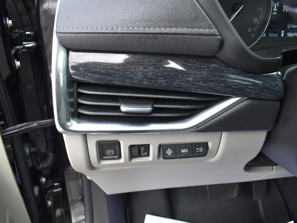 used 2023 Cadillac XT4 car, priced at $22,995