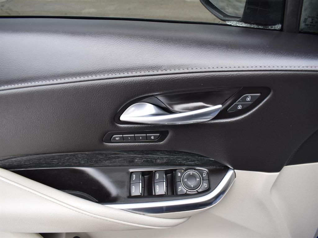 used 2023 Cadillac XT4 car, priced at $22,995