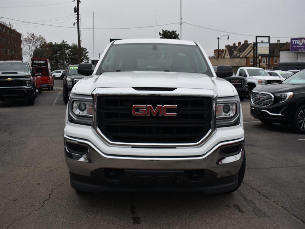 used 2018 GMC Sierra 1500 car, priced at $19,995
