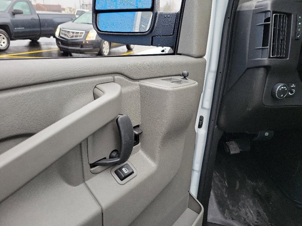 new 2025 Chevrolet Express 3500 car, priced at $47,166