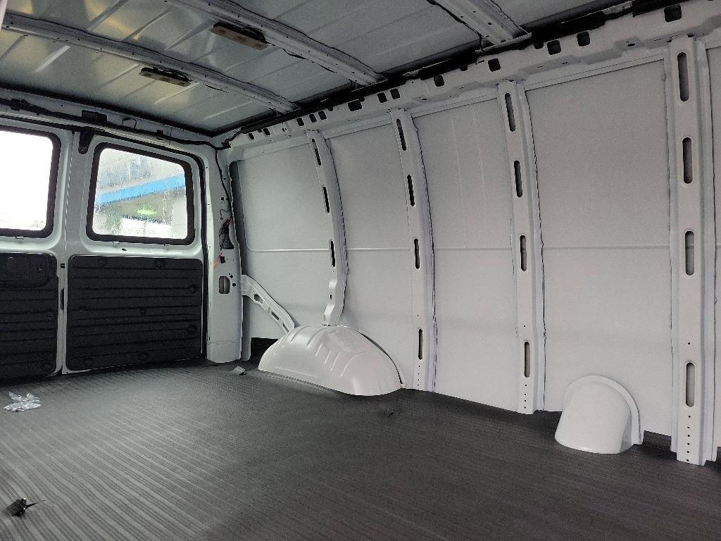 new 2025 Chevrolet Express 3500 car, priced at $47,166