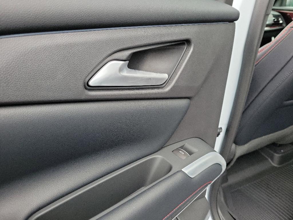 new 2026 Chevrolet Traverse car, priced at $57,316