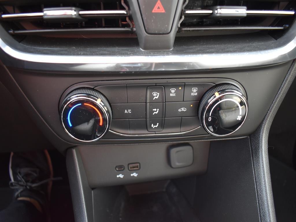 used 2024 Buick Encore GX car, priced at $21,995