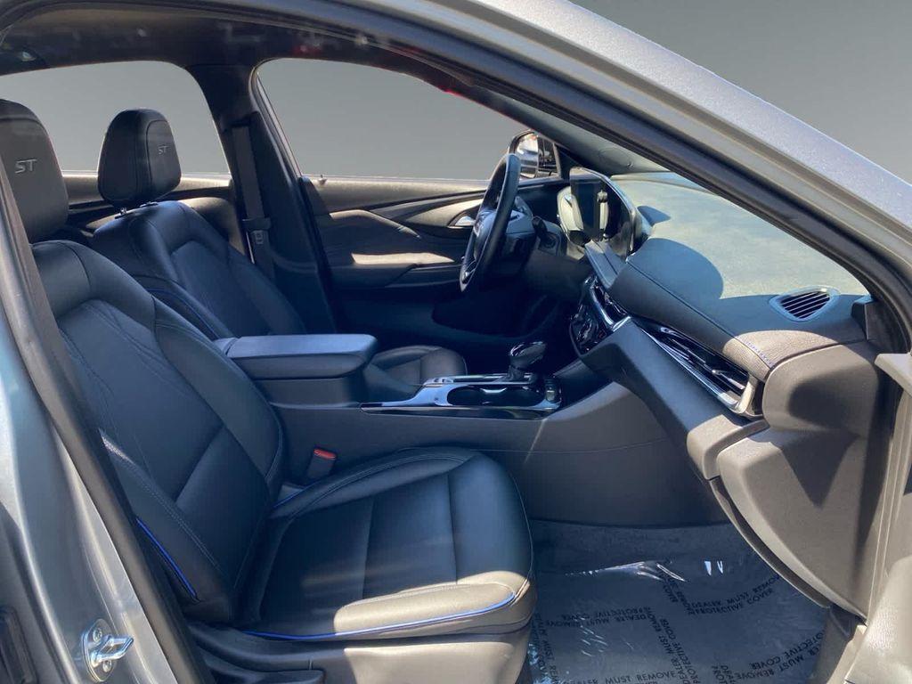 used 2025 Buick Envista car, priced at $31,442