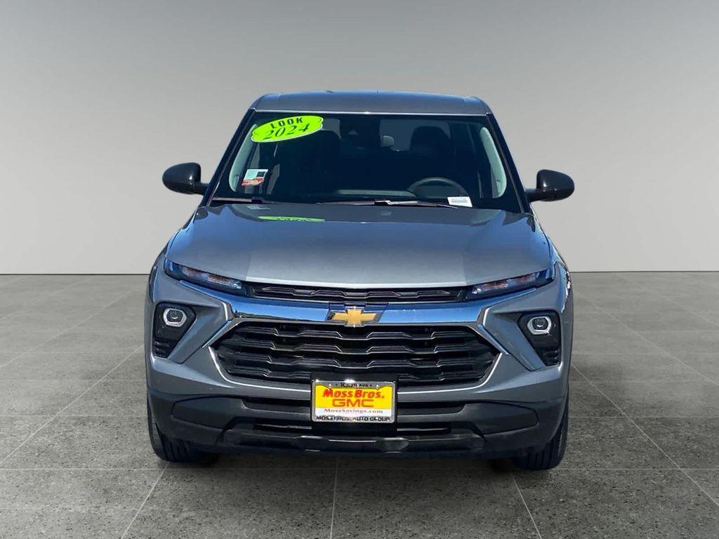 used 2024 Chevrolet TrailBlazer car, priced at $27,405