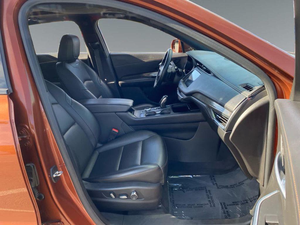 used 2019 Cadillac XT4 car, priced at $26,290