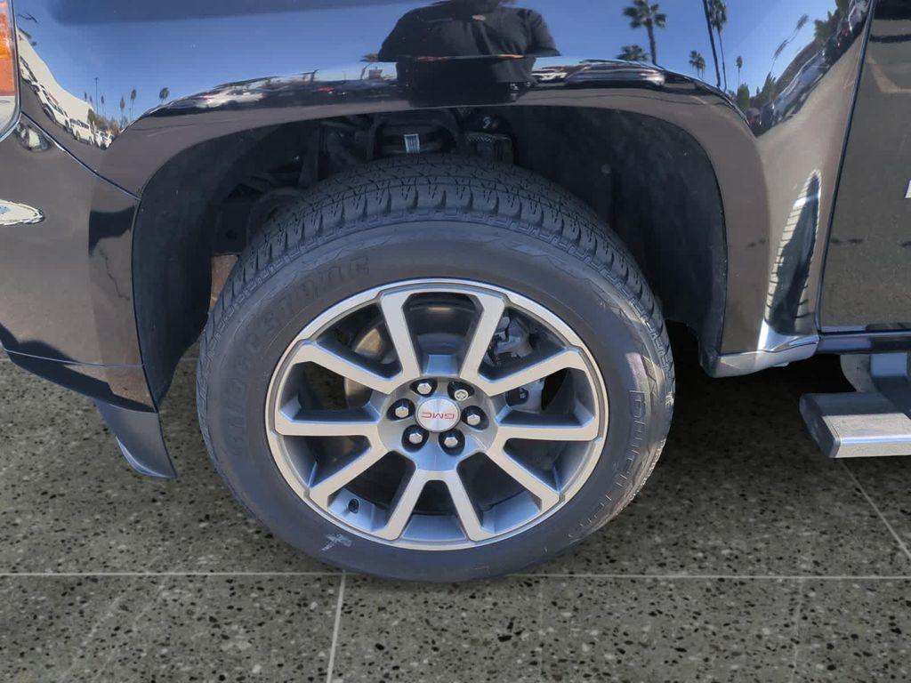 used 2021 GMC Canyon car