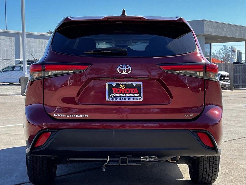 used 2021 Toyota Highlander car, priced at $24,627