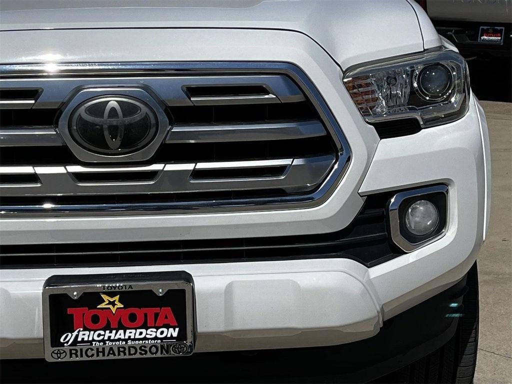 2019 Super White Toyota Tacoma