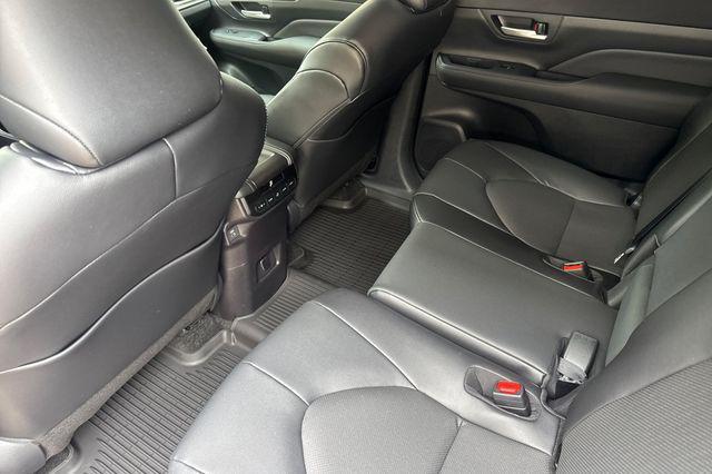 new 2026 Toyota Grand Highlander Hybrid car, priced at $53,111