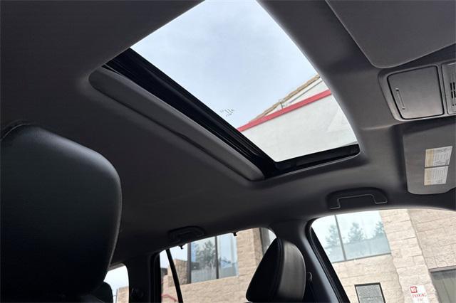 used 2021 Honda Pilot car, priced at $28,693