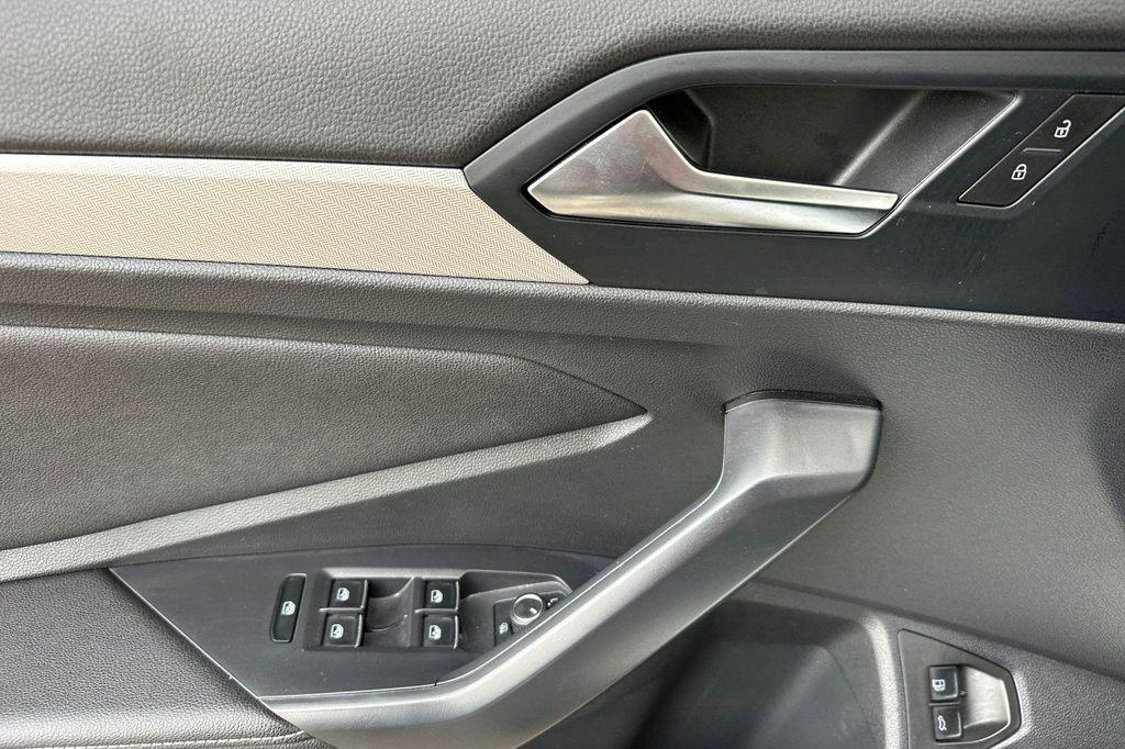 used 2024 Volkswagen Jetta car, priced at $17,995
