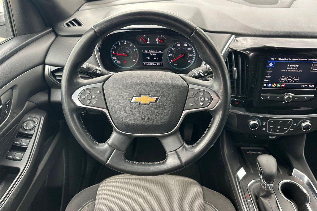 used 2023 Chevrolet Traverse car, priced at $25,942