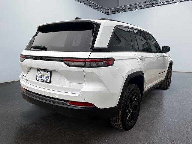 new 2026 Jeep Grand Cherokee car, priced at $45,078