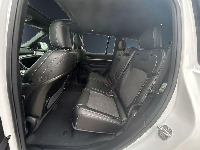 new 2026 Jeep Grand Cherokee car, priced at $45,078