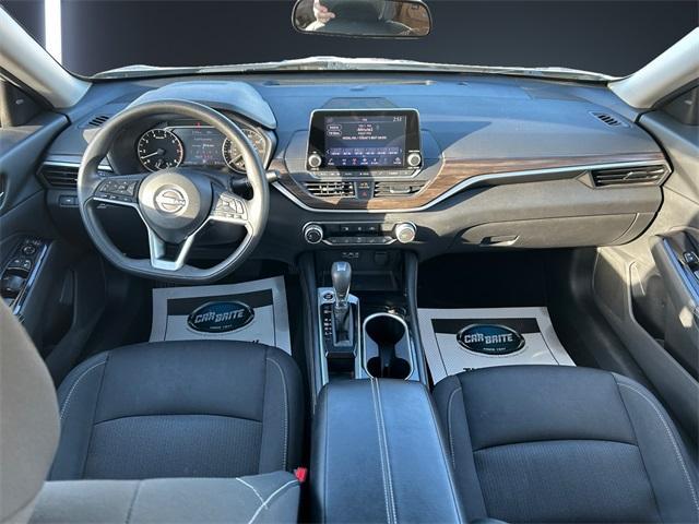 used 2023 Nissan Altima car