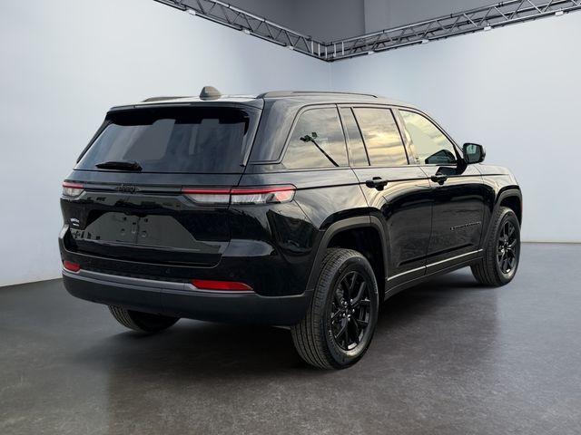 new 2026 Jeep Grand Cherokee car, priced at $44,420