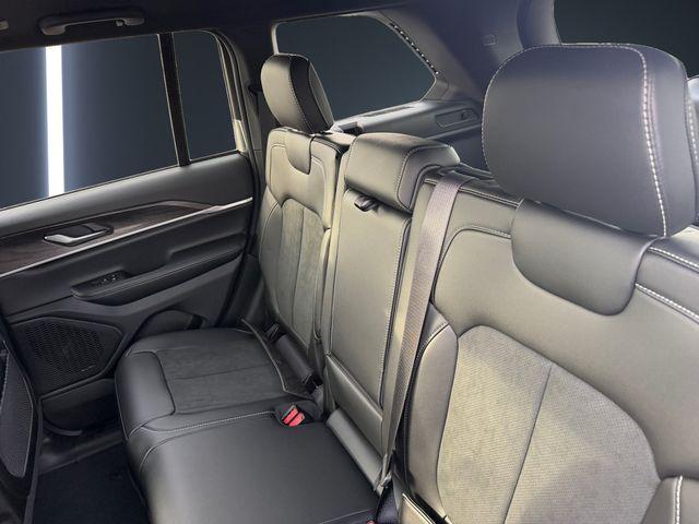 new 2026 Jeep Grand Cherokee car, priced at $44,420