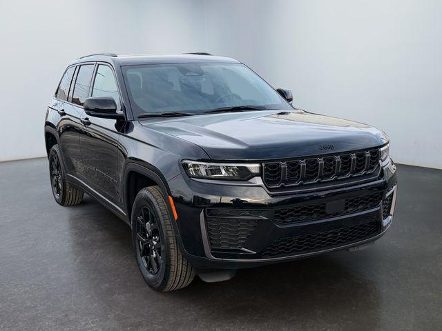 new 2026 Jeep Grand Cherokee car, priced at $44,420