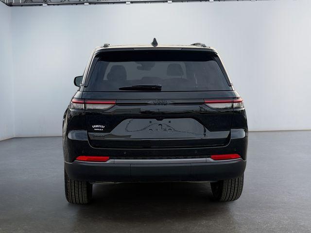 new 2026 Jeep Grand Cherokee car, priced at $44,420