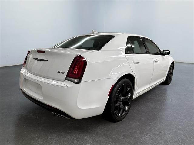 used 2021 Chrysler 300 car, priced at $26,988
