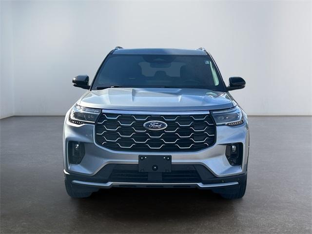 used 2025 Ford Explorer car