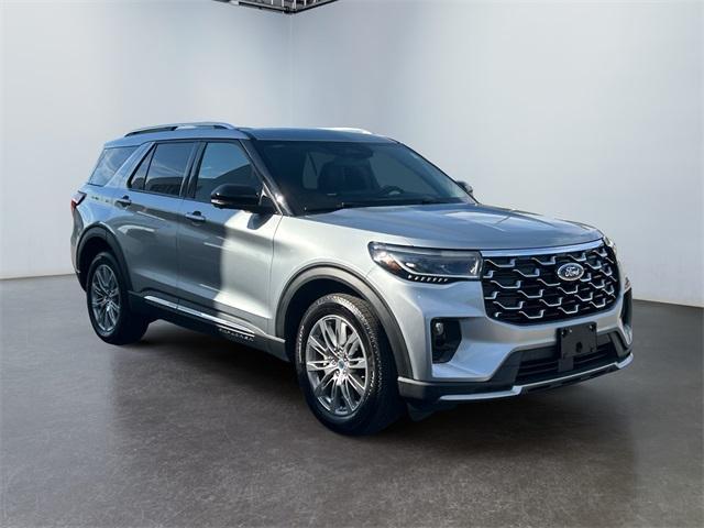 used 2025 Ford Explorer car