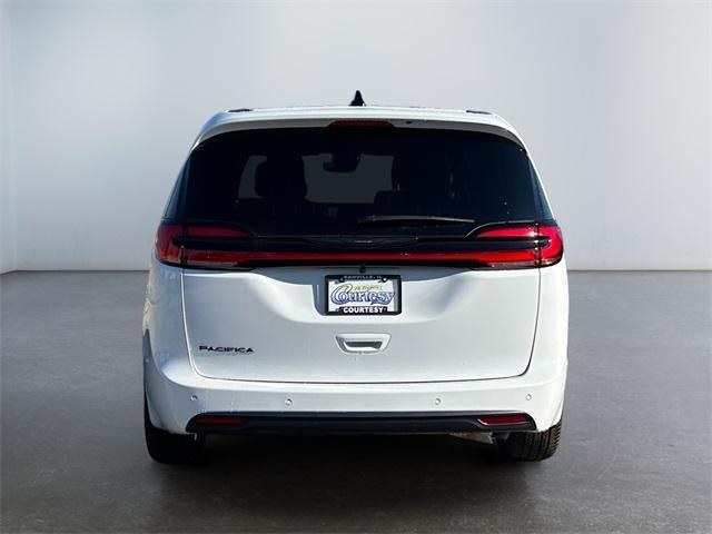 new 2026 Chrysler Pacifica car, priced at $42,182