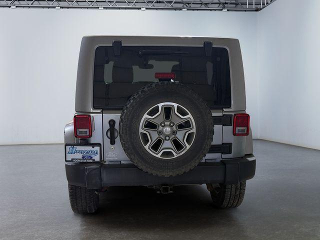 used 2015 Jeep Wrangler Unlimited car, priced at $15,800