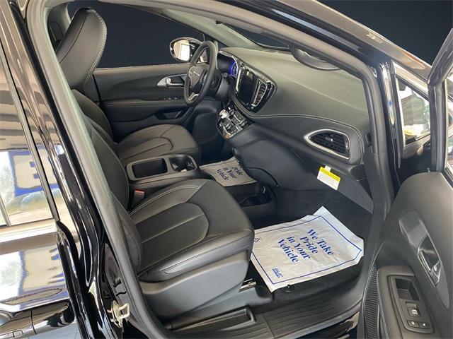 new 2026 Chrysler Pacifica car, priced at $42,081