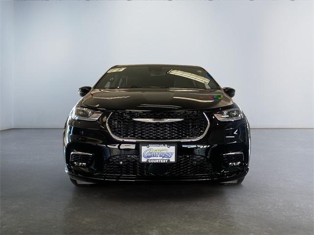 new 2026 Chrysler Pacifica car, priced at $42,081