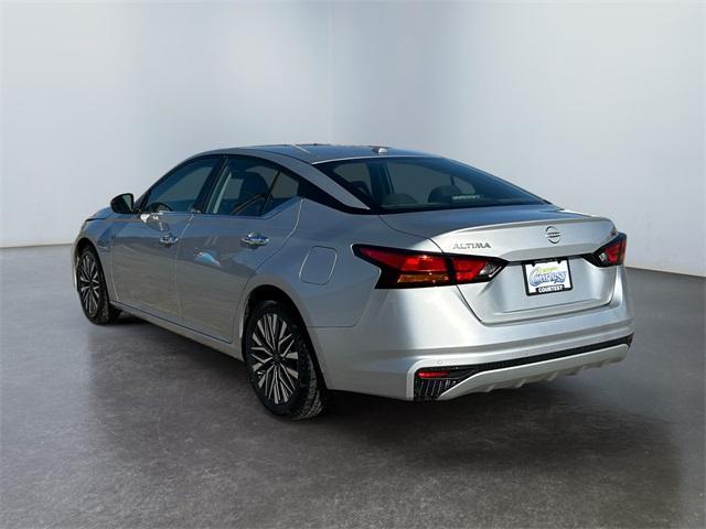 used 2023 Nissan Altima car