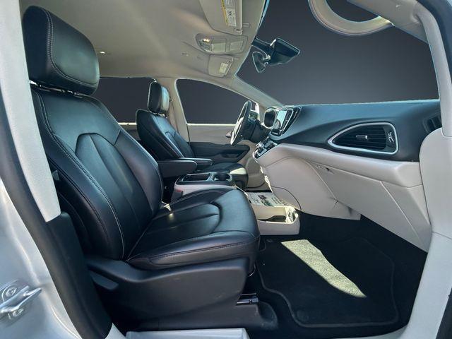 used 2024 Chrysler Pacifica car, priced at $26,876