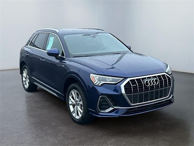 used 2023 Audi Q3 car