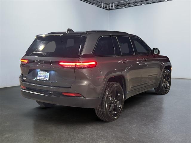 used 2024 Jeep Grand Cherokee car