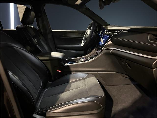 used 2024 Jeep Grand Cherokee car