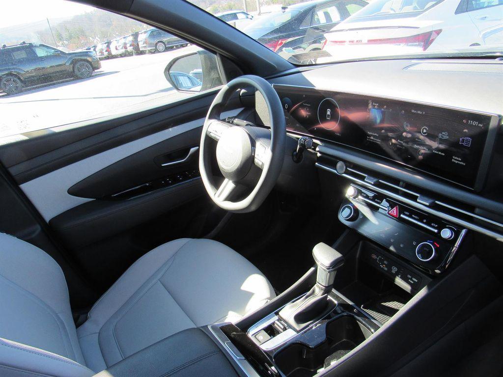 used 2025 Hyundai SANTA CRUZ car, priced at $31,299