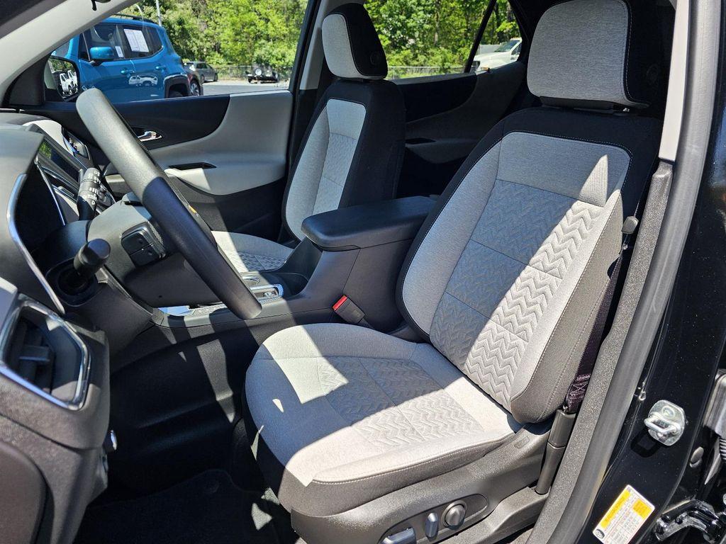 used 2024 Chevrolet Equinox car, priced at $26,998