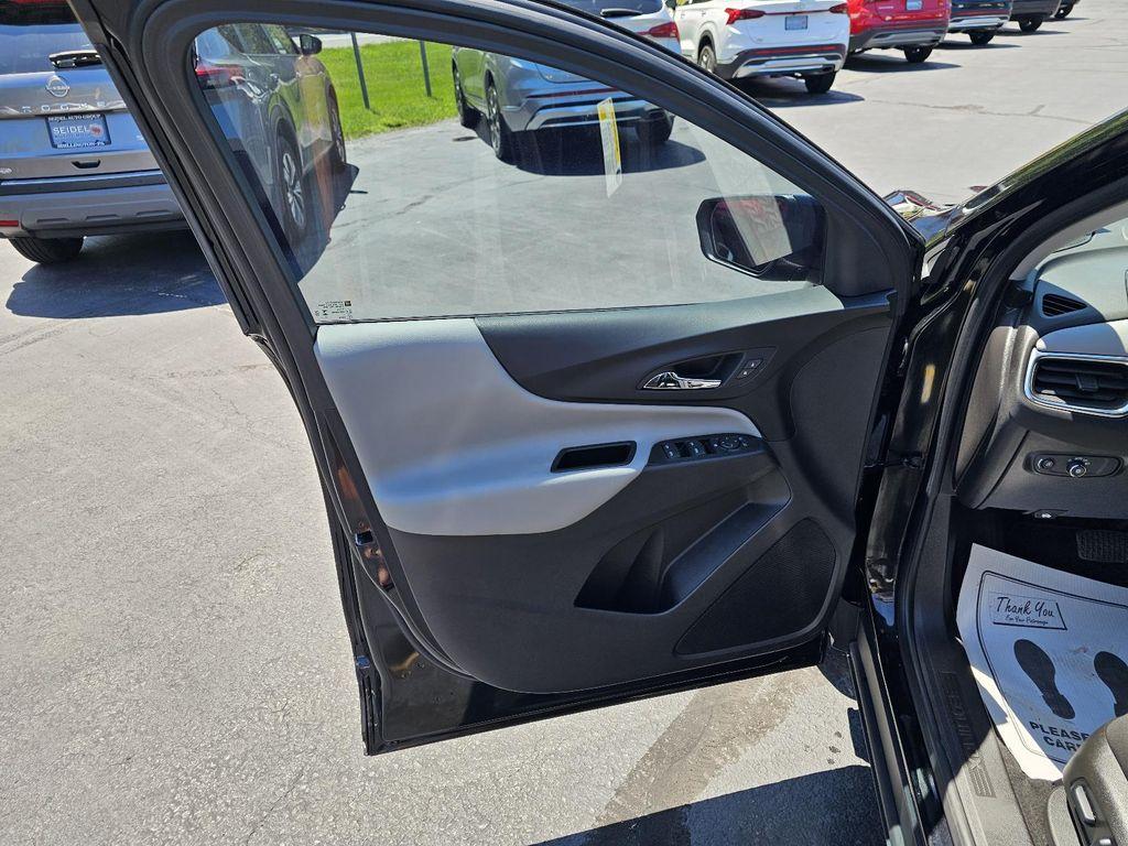 used 2024 Chevrolet Equinox car, priced at $26,998