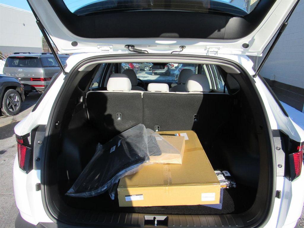 new 2026 Hyundai Tucson car, priced at $33,675