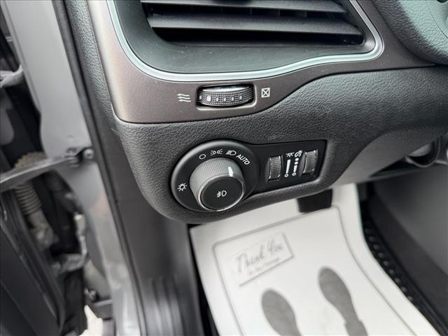used 2019 Jeep Cherokee car, priced at $18,288
