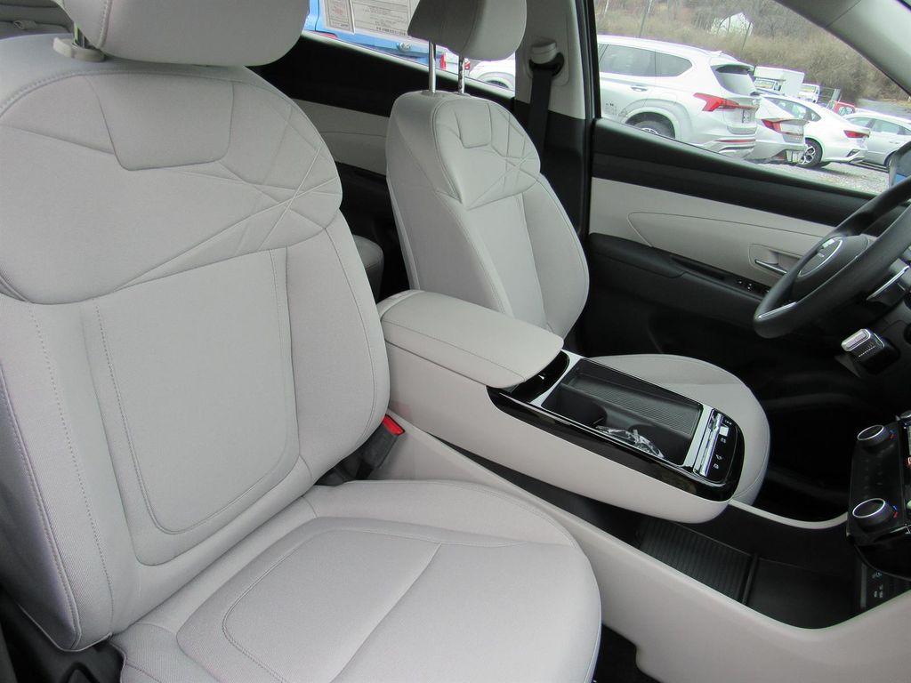 new 2026 Hyundai TUCSON Hybrid car, priced at $34,635