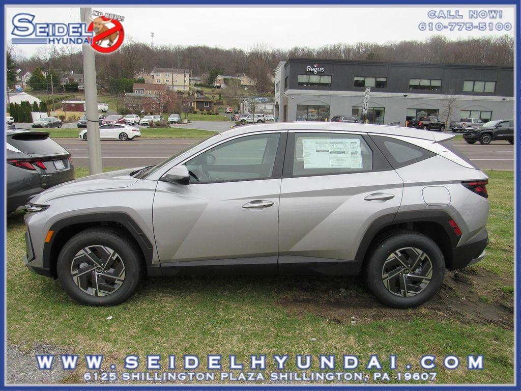 new 2026 Hyundai TUCSON Hybrid car, priced at $34,635