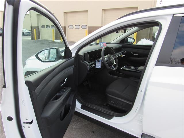 new 2026 Hyundai TUCSON Hybrid car, priced at $36,915