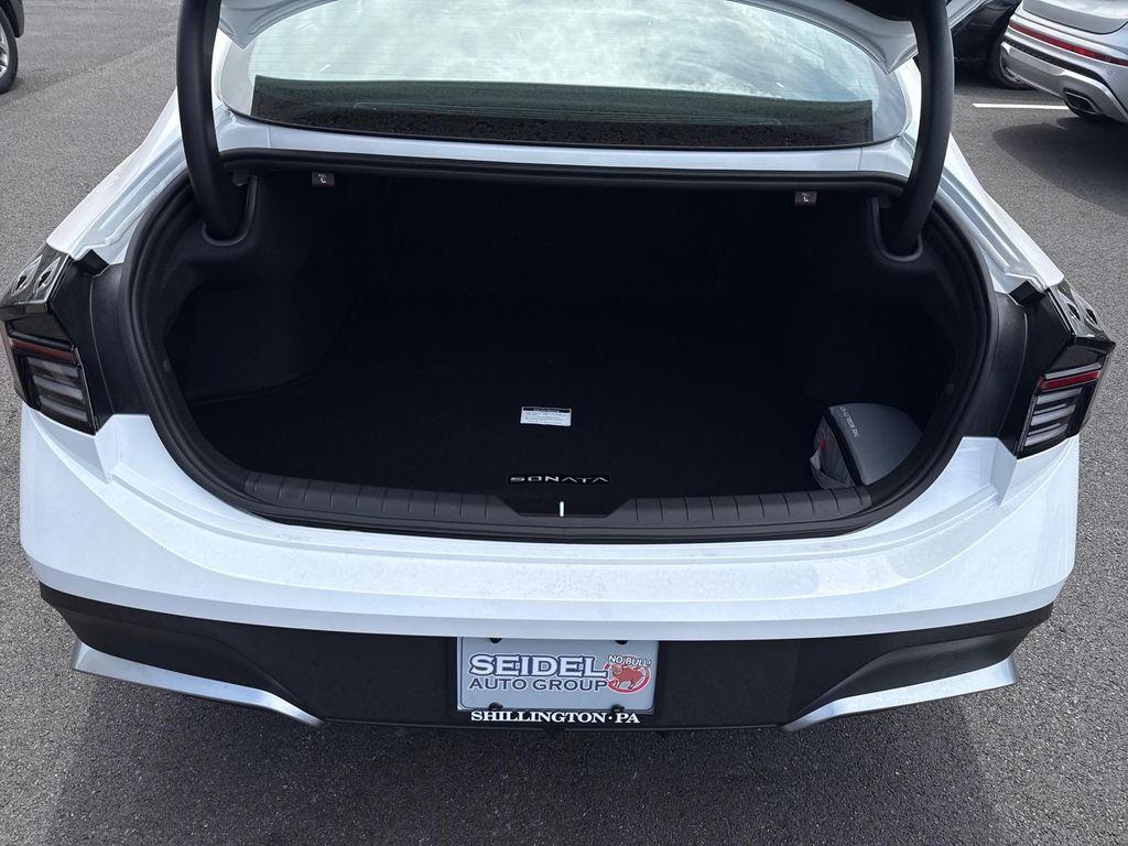 new 2026 Hyundai Sonata Hybrid car, priced at $31,315