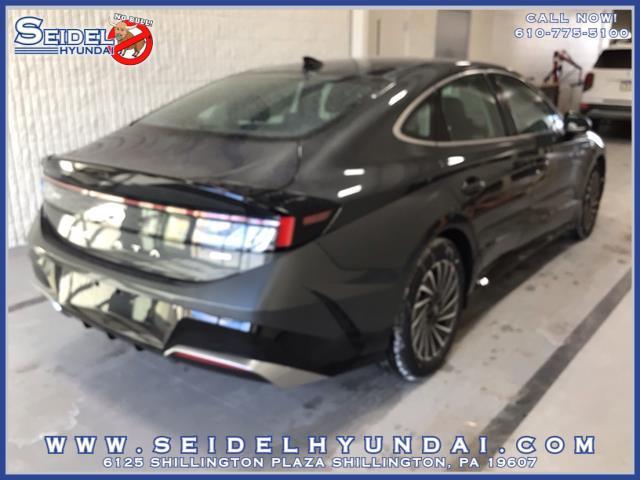new 2026 Hyundai Sonata Hybrid car, priced at $34,335