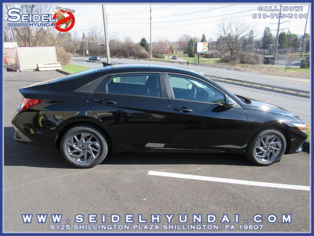 new 2026 Hyundai ELANTRA HEV car, priced at $26,935